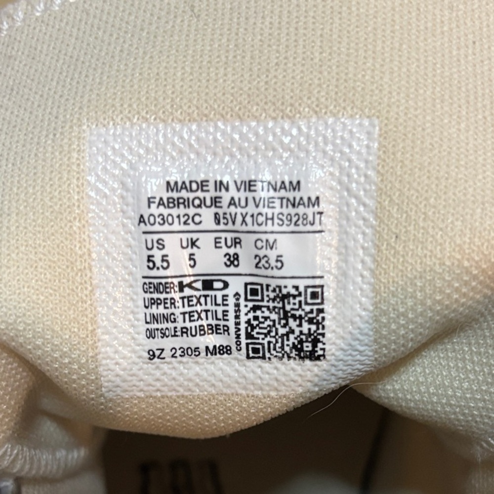 White Converse - image 6